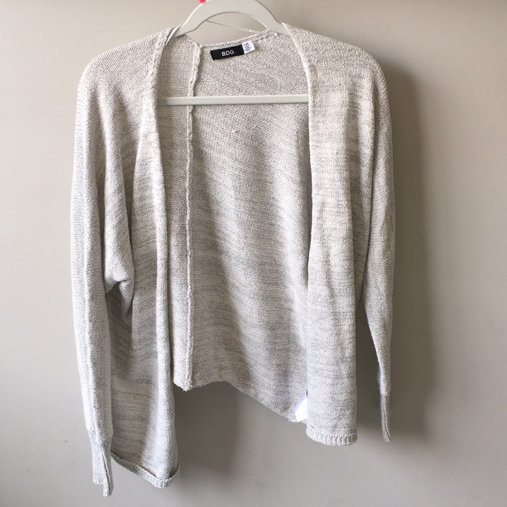 BDG grey/white cardigan size M